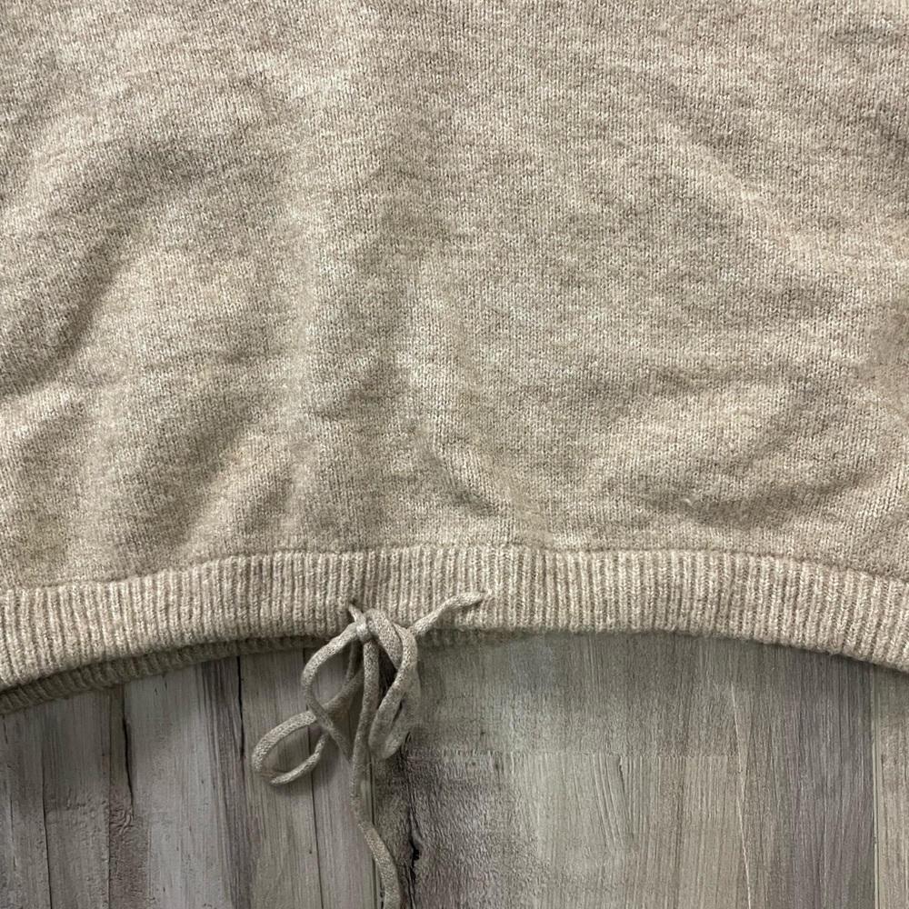 Dynamite Collared V-Neck Cropped Drawstring Sweater - Picture 4 of 6